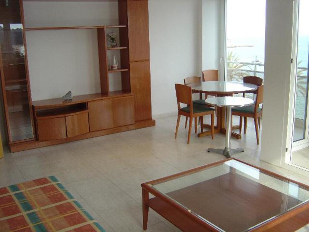 Apartaments Tropic Lloret de Mar Ruang foto