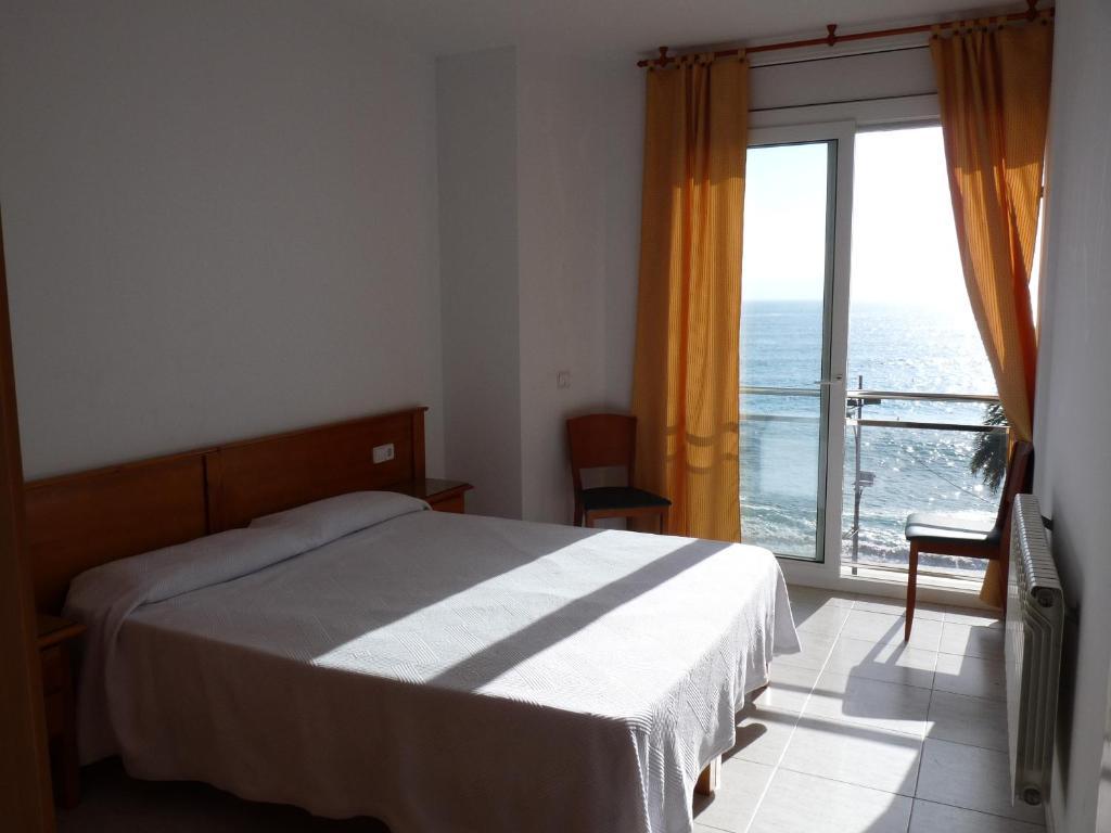 Apartaments Tropic Lloret de Mar Ruang foto