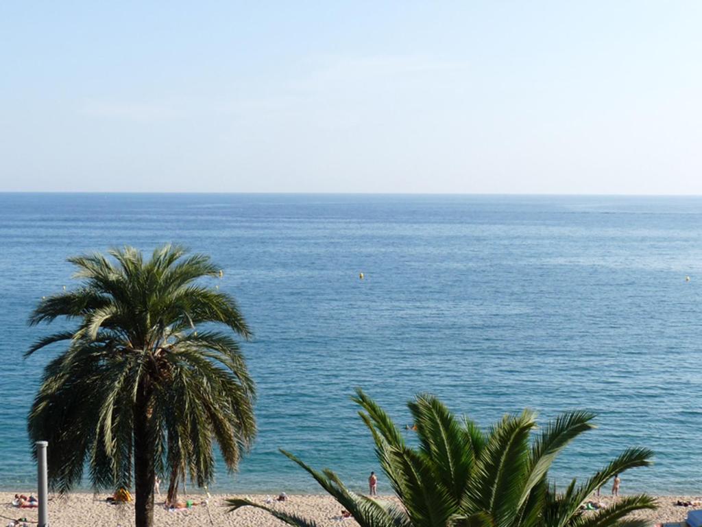 Apartaments Tropic Lloret de Mar Ruang foto