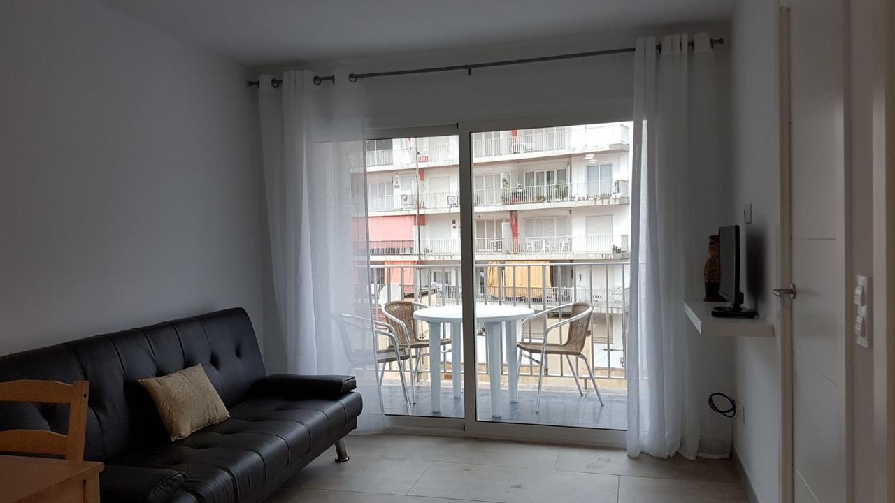 Apartaments Tropic Lloret de Mar Bagian luar foto